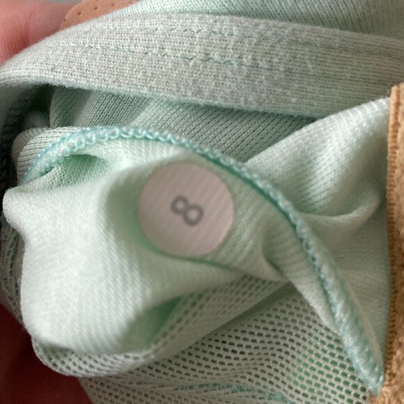 Lululemon Power Y Tank (mint green / light green) size 8, built in bra - Picture 7 of 7